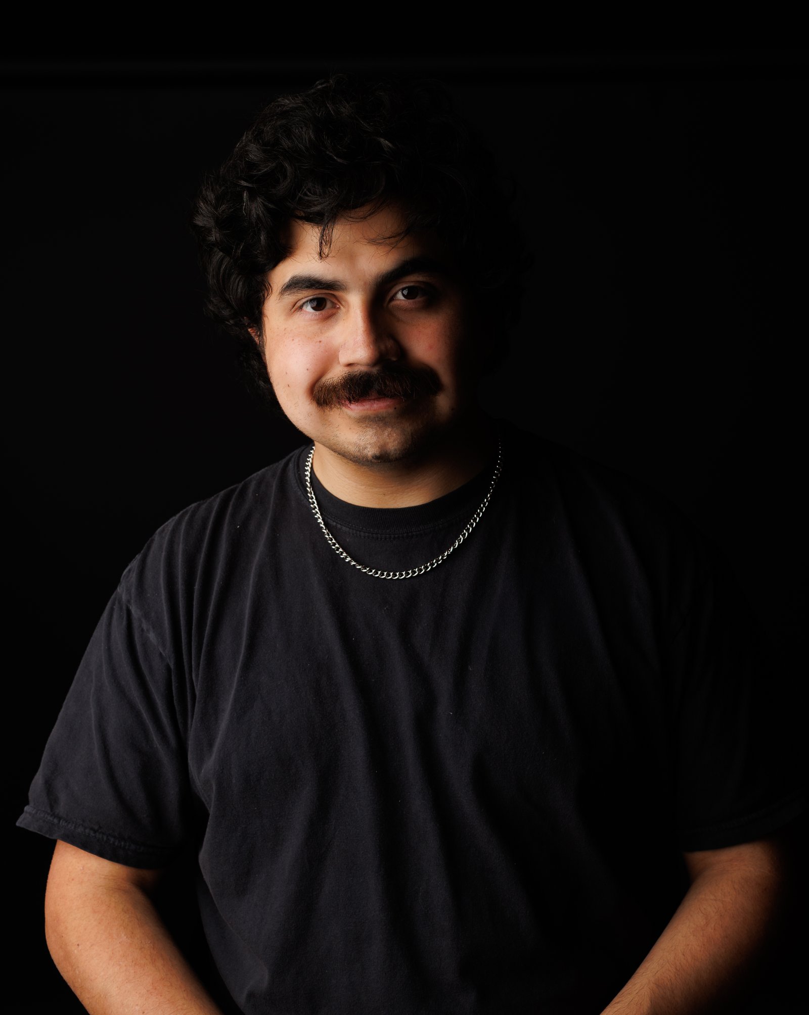 Devin Flores